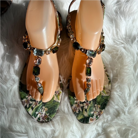 DOLCE & GABBANA FLORAL PATTERNED THONG STYLE SANDALS - Picture 3 of 14